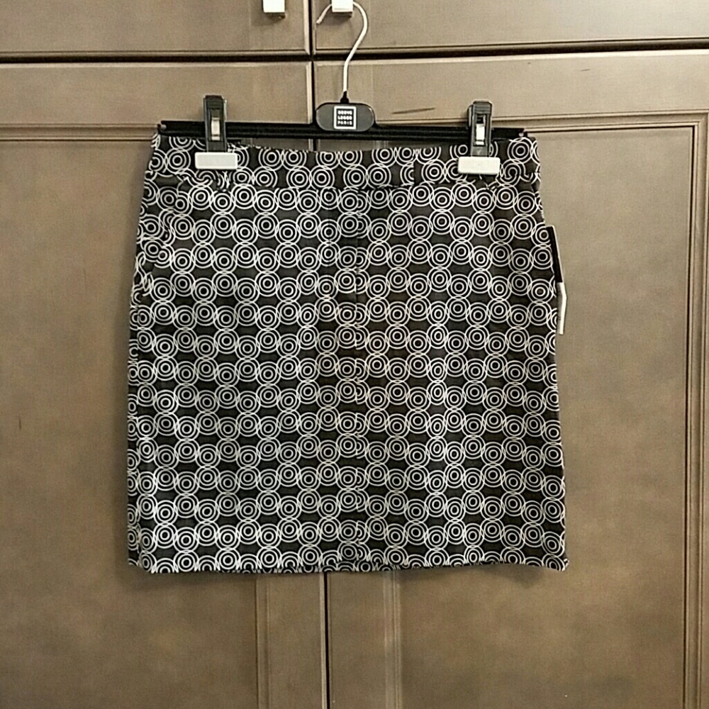NWT Kenneth Cole Skirt